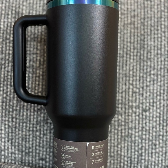 Stanley 40 Oz H2.0 Quencher Flowstate Tumbler Limited Edition Black Chroma NWT - Picture 4 of 9